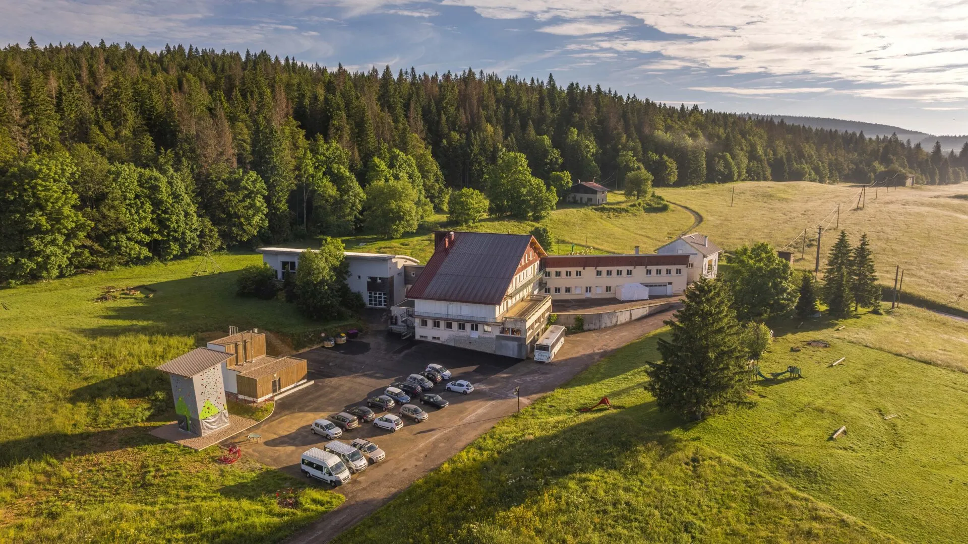 Vue aérienne Ecole des Neiges Lamoura