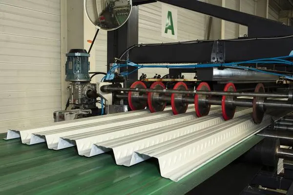 Profilage pour couverture bâtiment