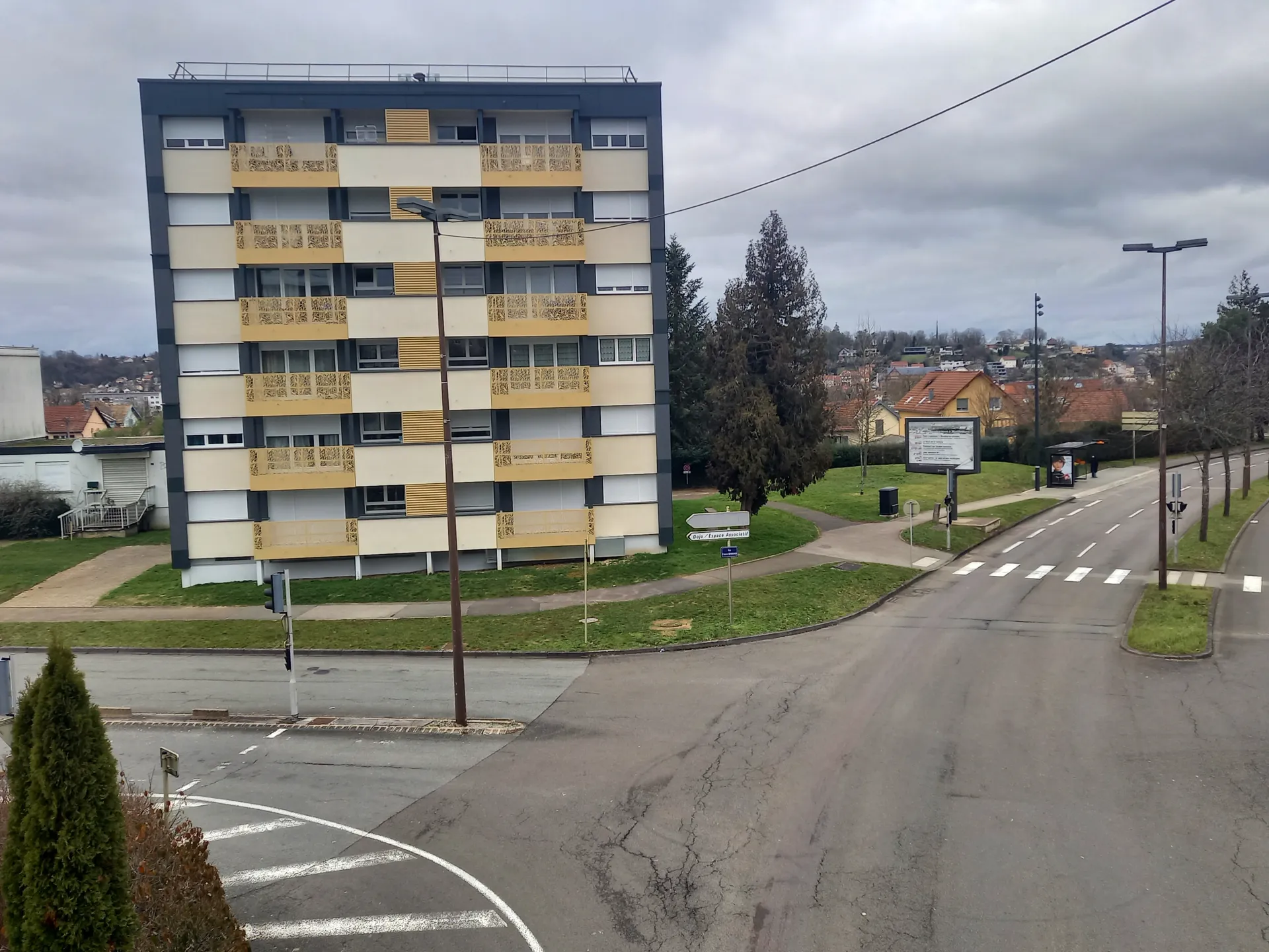 Façade du bâtiment rue Oehmichen à Montbéliard