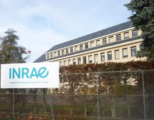 Bâtiment de l'INRAE à Dijon