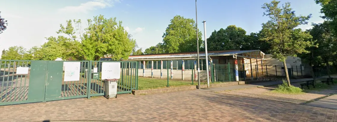 vue extérieure de l'école maternelle des blanches fleurs de Beaune