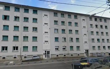 Façade bâtiment cité des montboucons à Besançon
